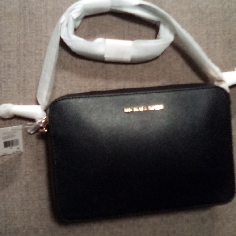 Michael kors leather crossbody